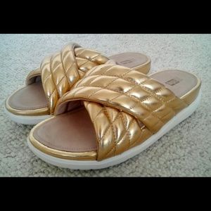 FITFLOP LOOSH LUXE Diamond-Quilted Sandals, Sz 10